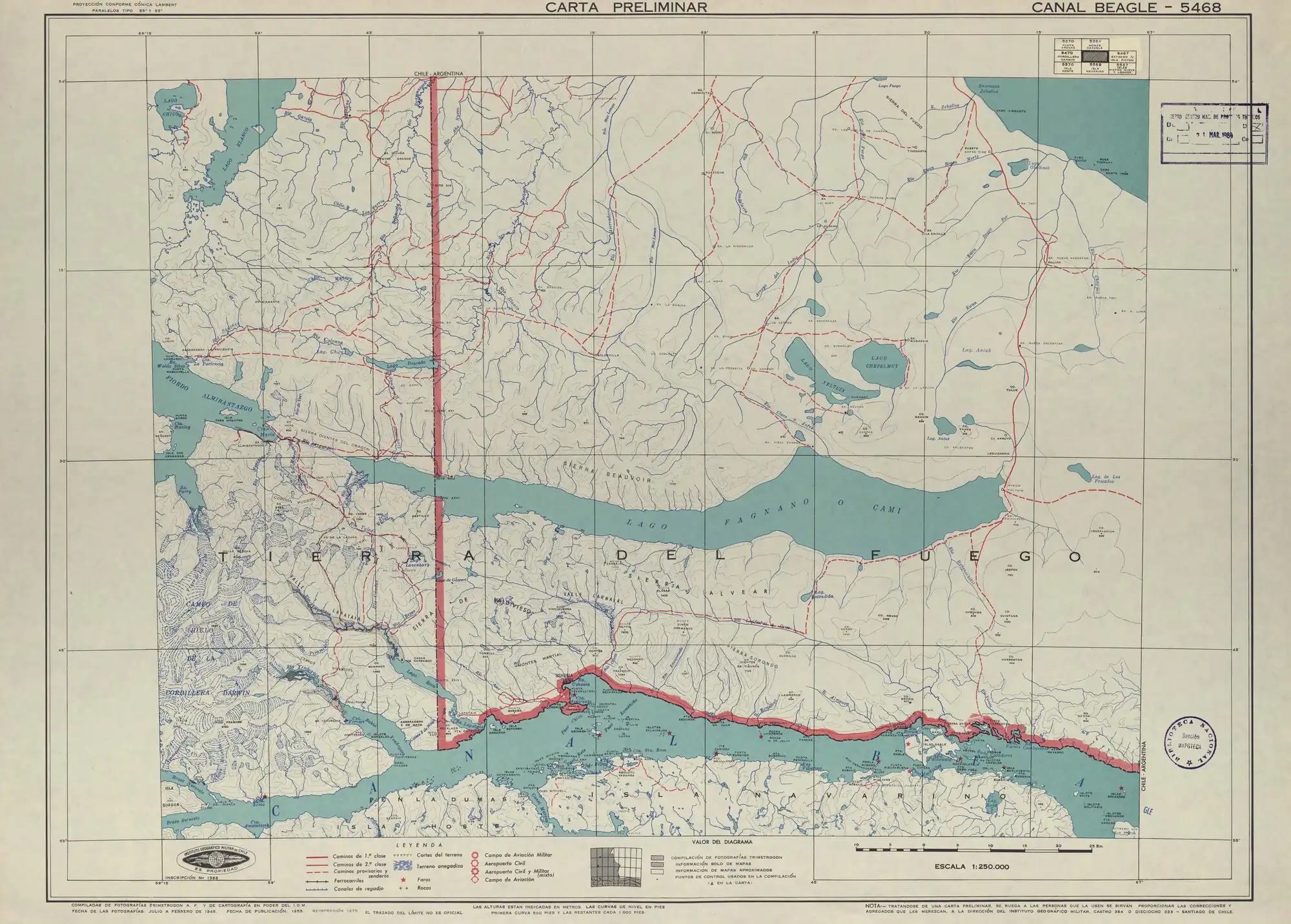 Las cuencas de los ríos Yendegaia y Lapataia, que fluyen casi paralelos y desembocan ambos en la ribera norte del canal Beagle, en un mapa del Instituto Geográfico Militar de Chile publicado en 1955 con una escala de 1:250000.
