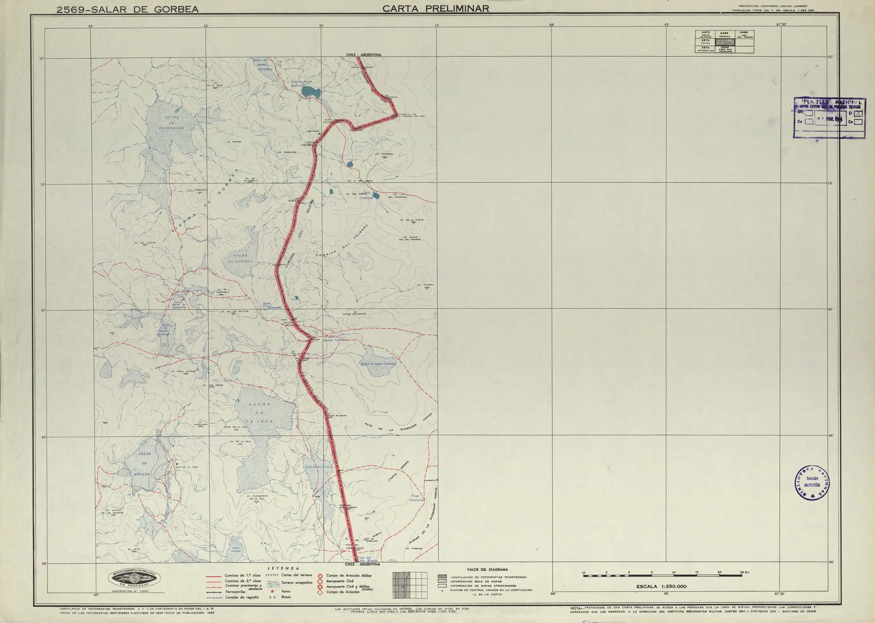 El salar Grande en una sección de un mapa de la zona publicado por el Instituto Geográfico Militar de Chile en 1954 con una escala de 1:250000. Ver continuación en mapa contiguo.